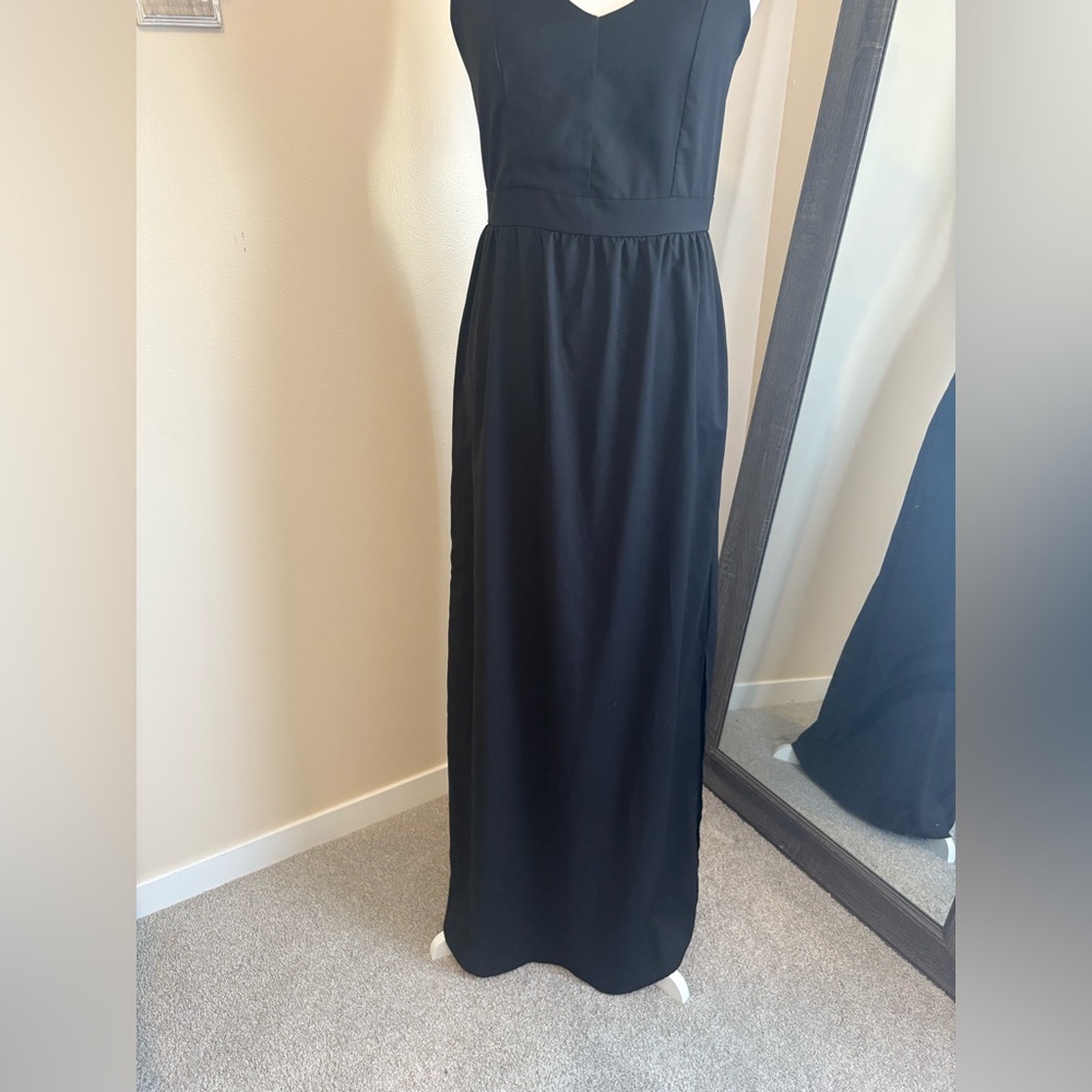 Tobi Black Maxi Dress with Open Back - Picture 4 of 5